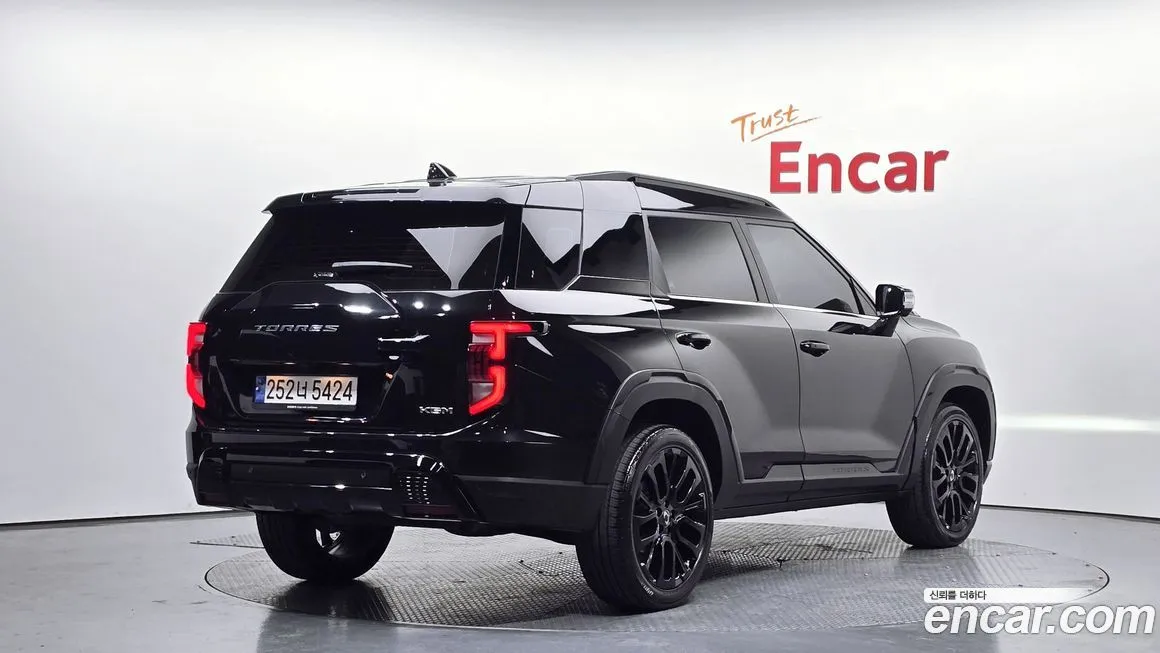 KG Mobility (Ssangyong) Torres — фото 10