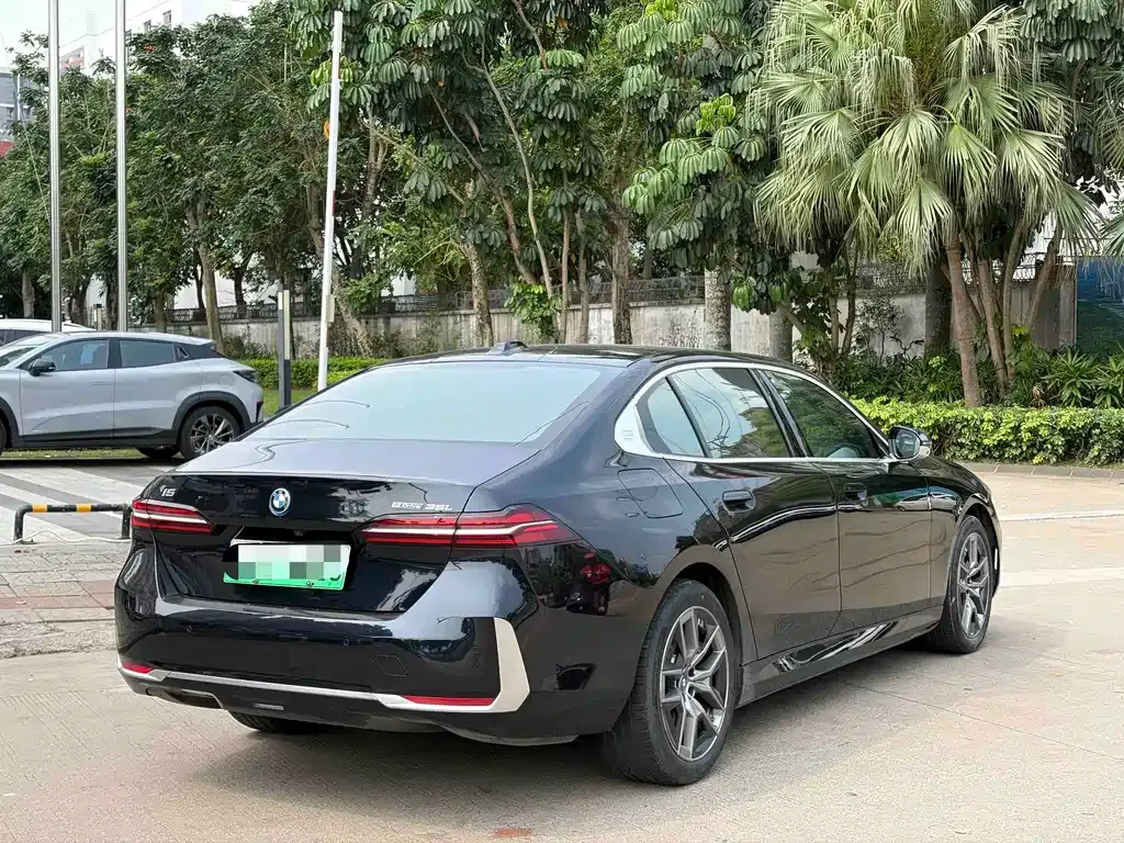 BMW i5 2024 из CN, фото 5