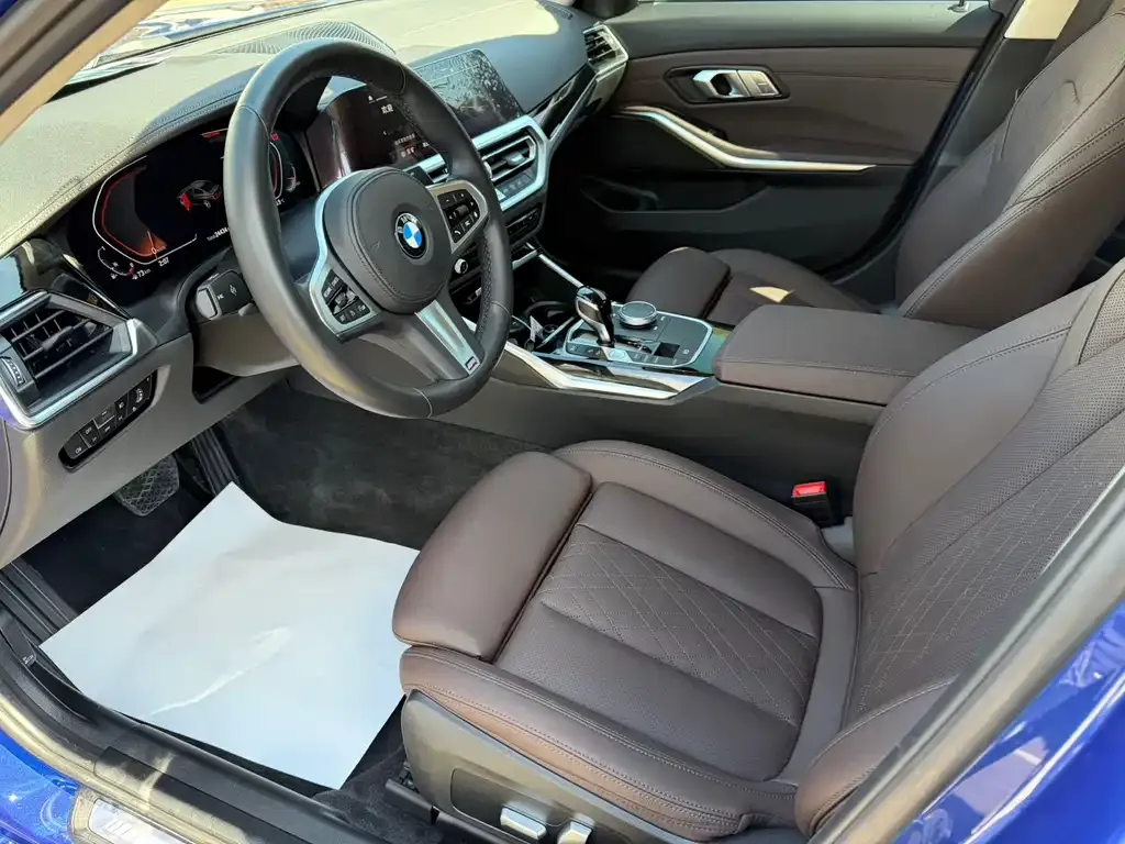 BMW 3 Series 2022 из CN, фото 3