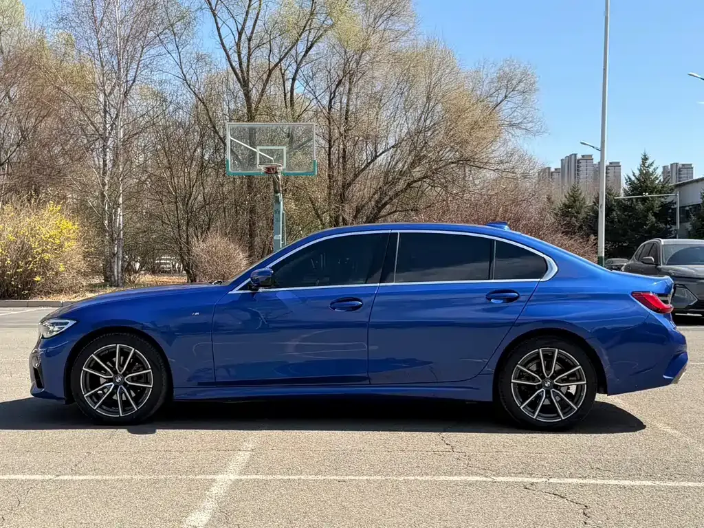 BMW 3 Series 2022 из CN, фото 10