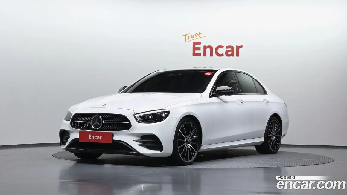 Mercedes-Benz E-Class — фото 1