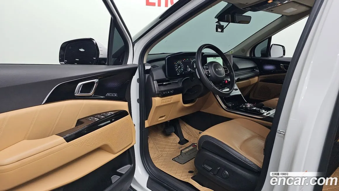 Kia Carnival — фото 10