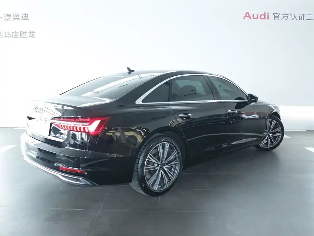 Audi A6L — фото 8