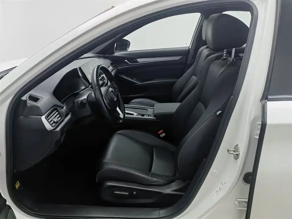 Honda Inspire — фото 6