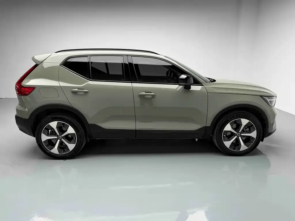 Volvo XC40 2022 из CN, фото 3