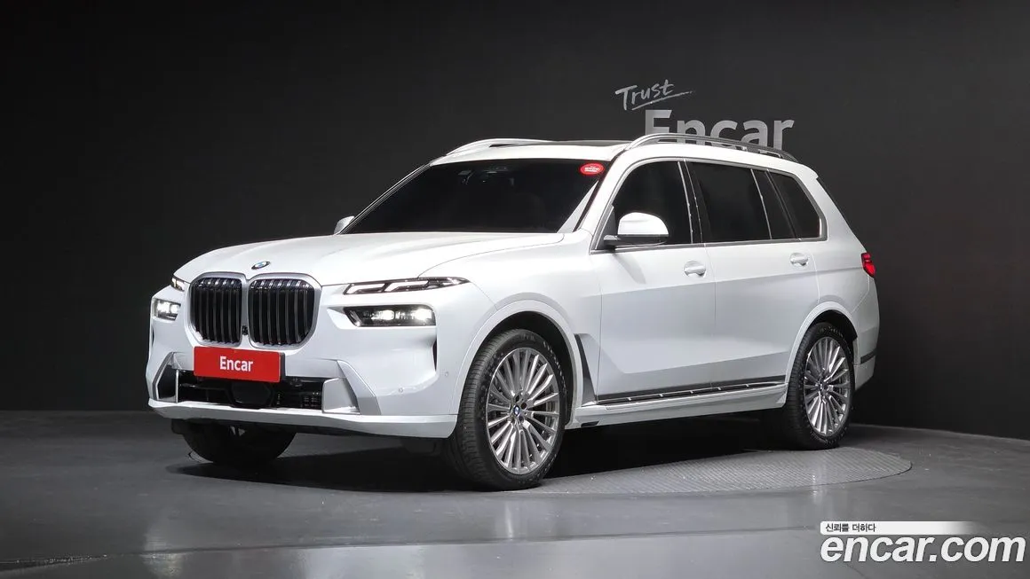 BMW X7 — фото 1