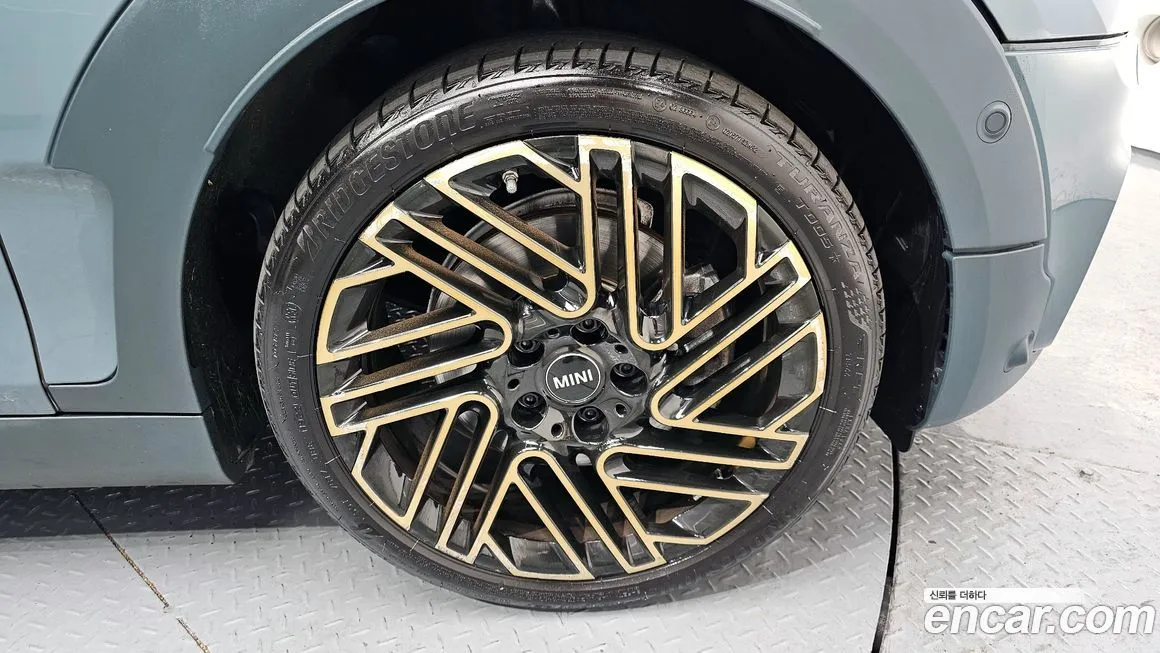 Mini Clubman 2023 из KR, фото 9