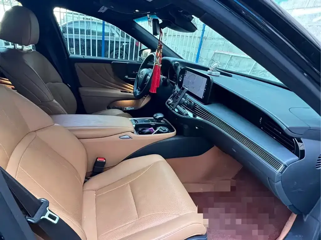 Lexus LS 2023 из CN, фото 3