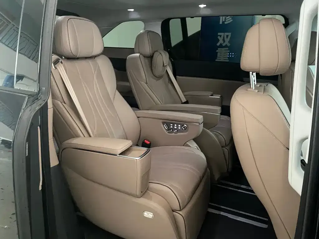 XPeng X9 2025 из CN, фото 3