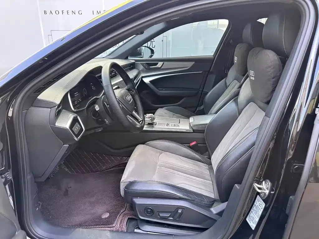 Audi A6L 2022 из CN, фото 6