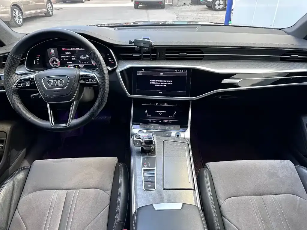 Audi A6L 2022 из CN, фото 2