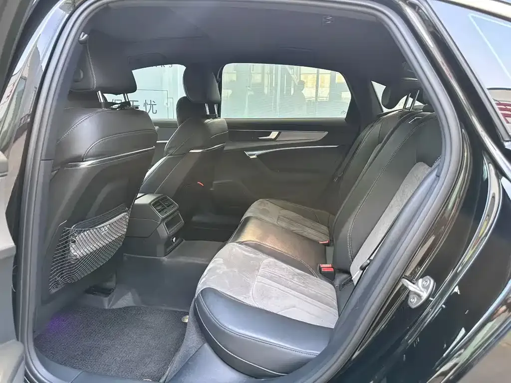Audi A6L 2022 из CN, фото 3