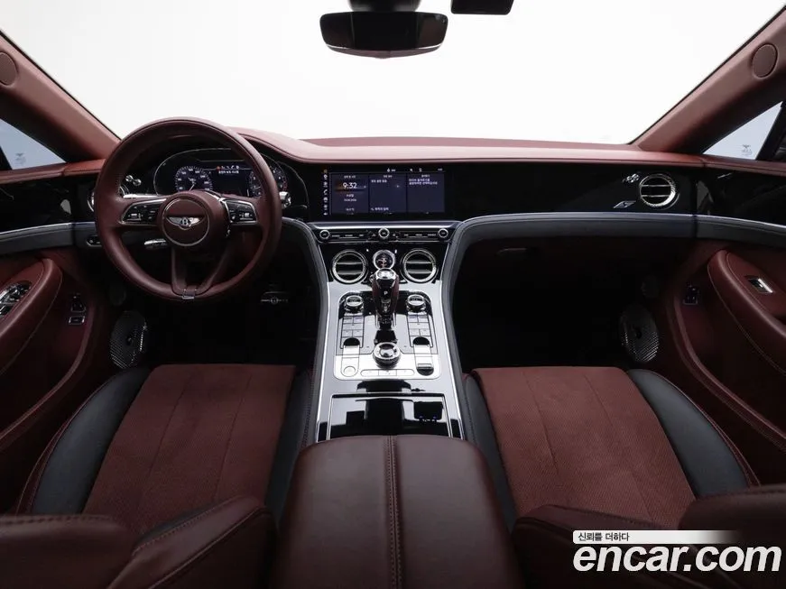 Bentley Continental 2023 из KR, фото 5