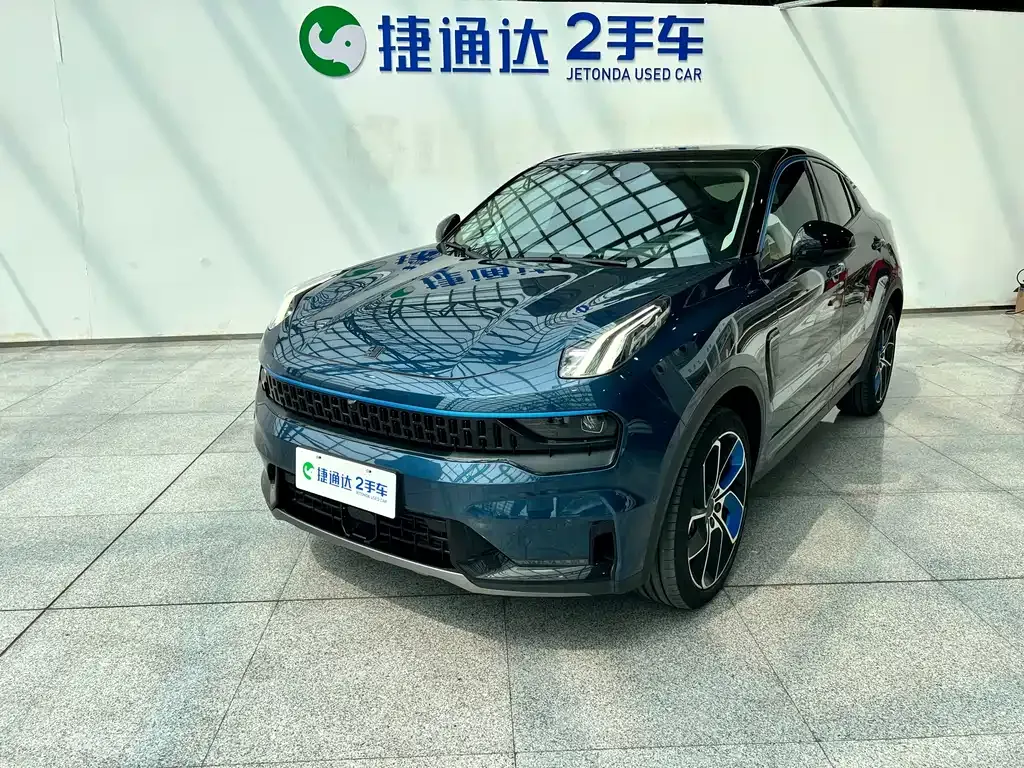 Lynk & Co 05