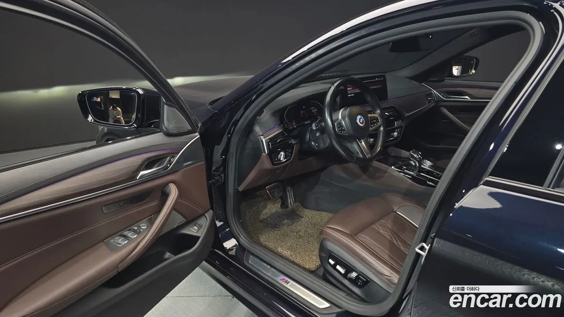 BMW 5-Series 2021 из KR, фото 8