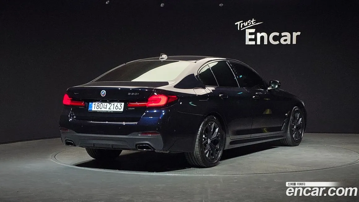 BMW 5-Series 2021 из KR, фото 3