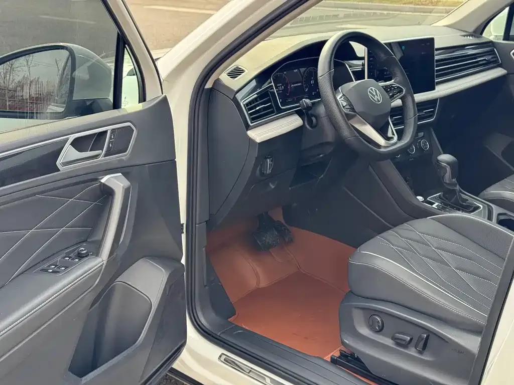 Volkswagen Tiguan L 2022 из CN, фото 7