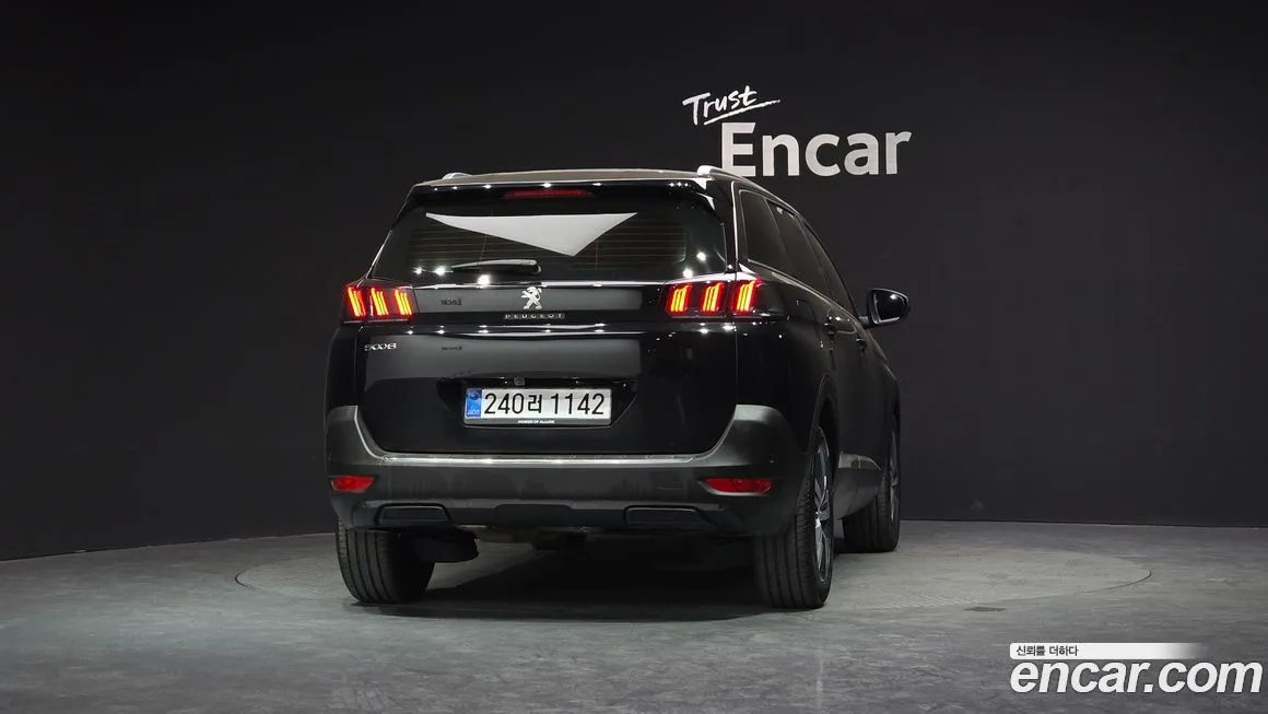 Peugeot 5008 2024 из KR, фото 4