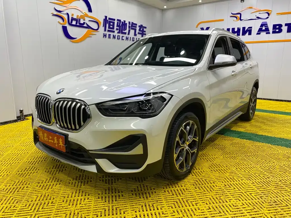 BMW X1 — фото 1