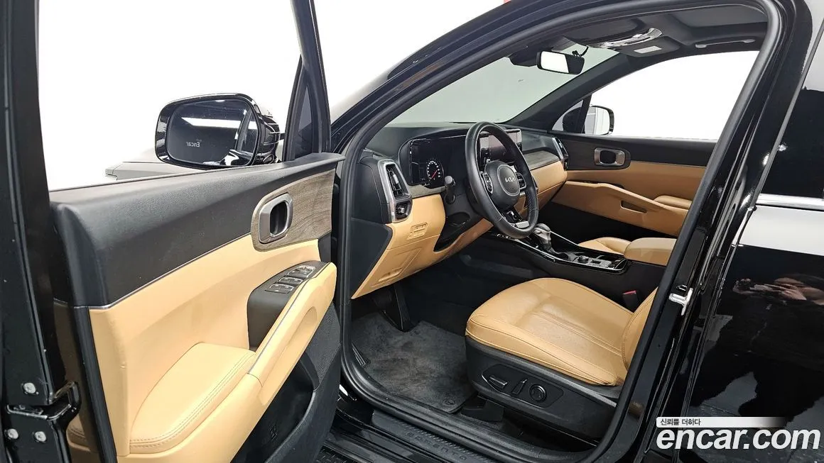 Kia Sorento — фото 8