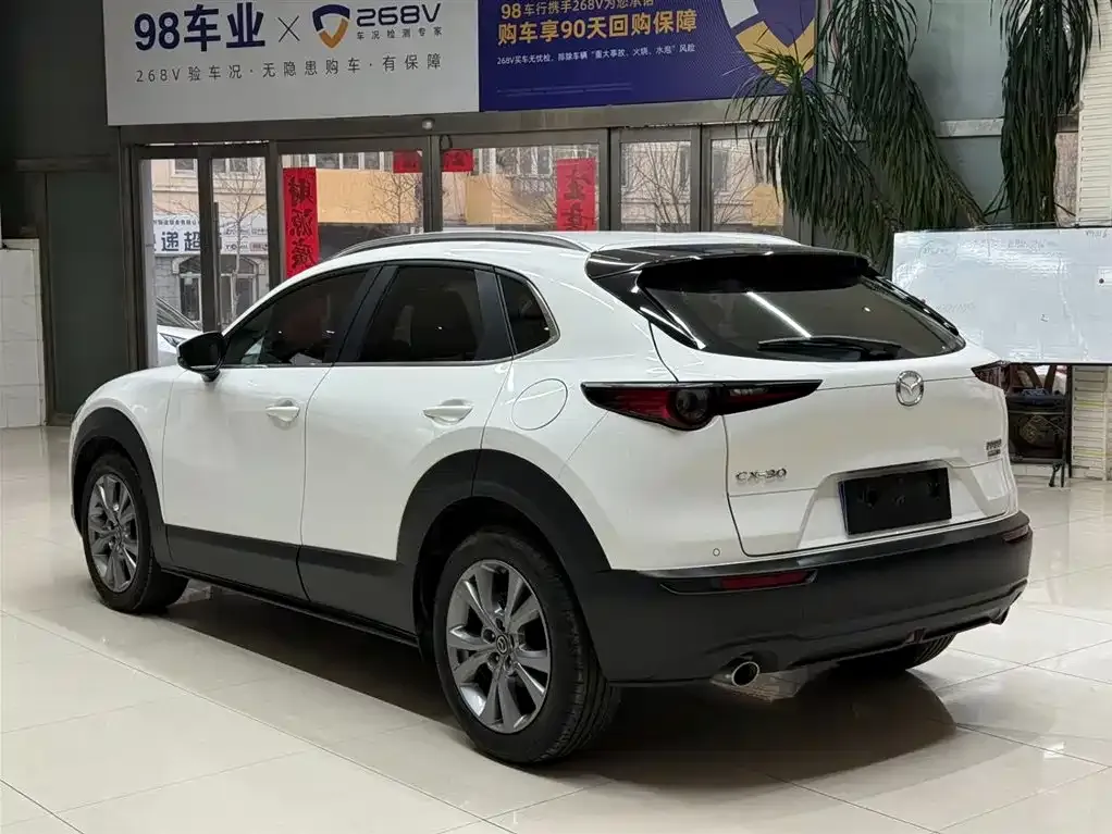 Mazda CX-30 — фото 4