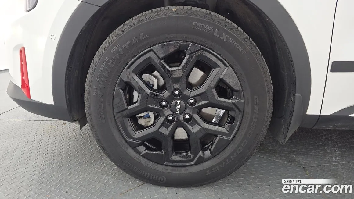Kia Sorento — фото 5