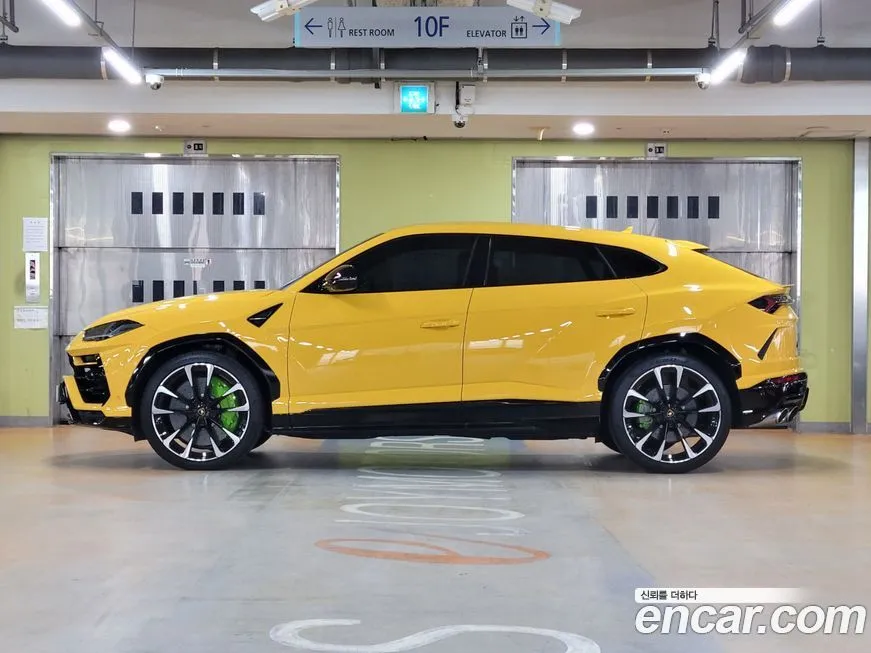 Lamborghini Urus 2022 из KR, фото 5