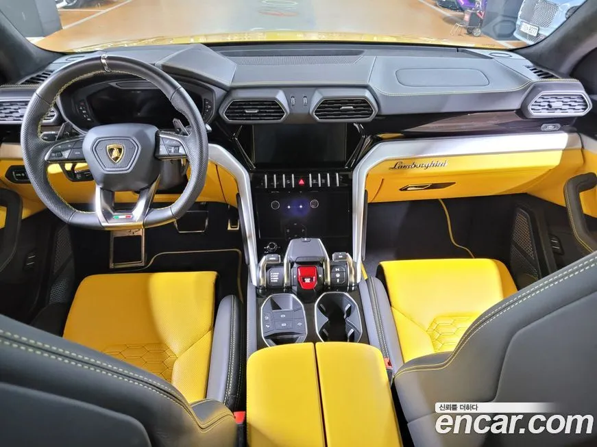 Lamborghini Urus 2022 из KR, фото 3