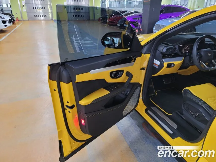 Lamborghini Urus 2022 из KR, фото 4