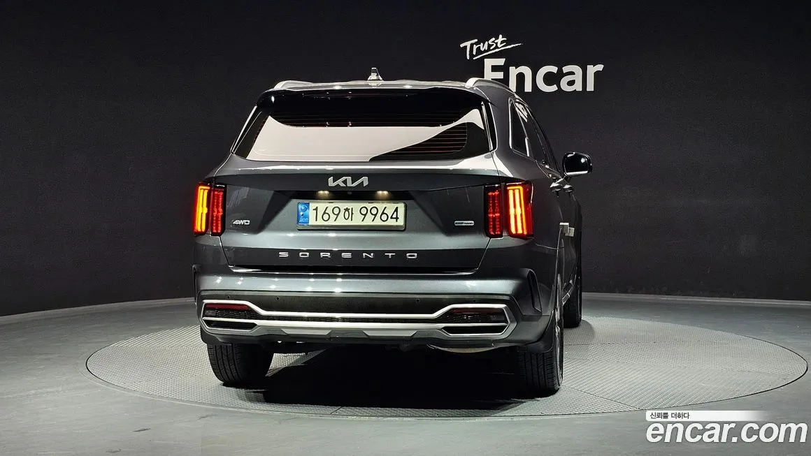 Kia Sorento — фото 10