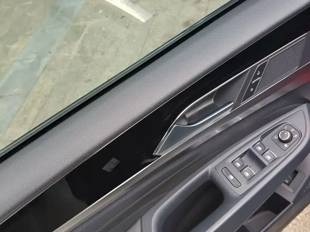 Volkswagen Passat — фото 3