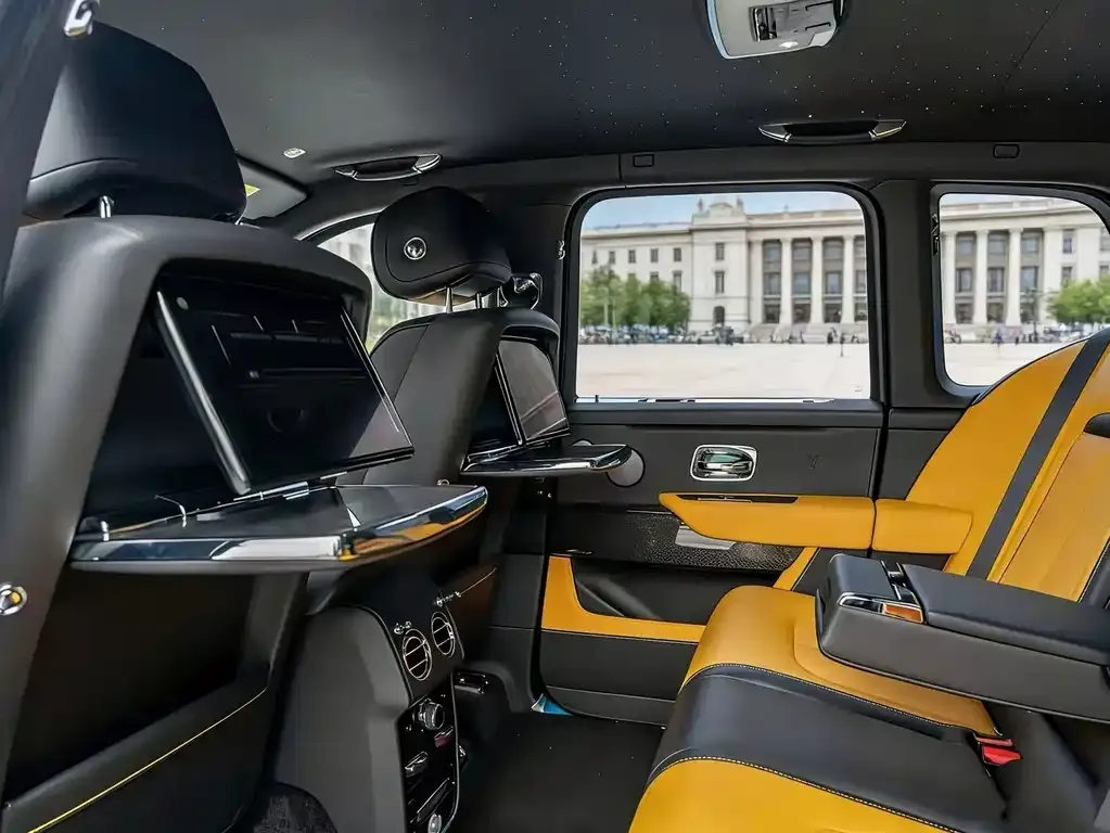 Rolls-Royce Cullinan 2021 из CN, фото 6