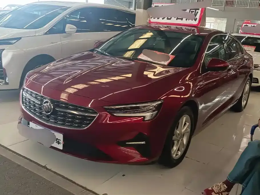 Buick Regal — фото 1