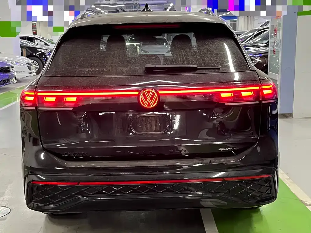 Volkswagen Tiguan L — фото 5