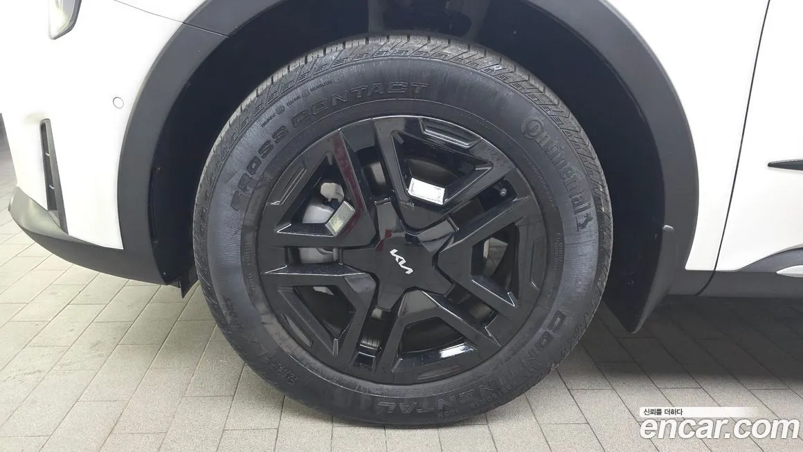 Kia Sorento — фото 7