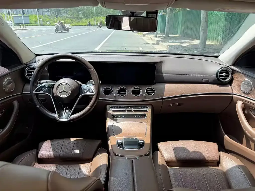 Mercedes-Benz E-Class 2021 из CN, фото 2