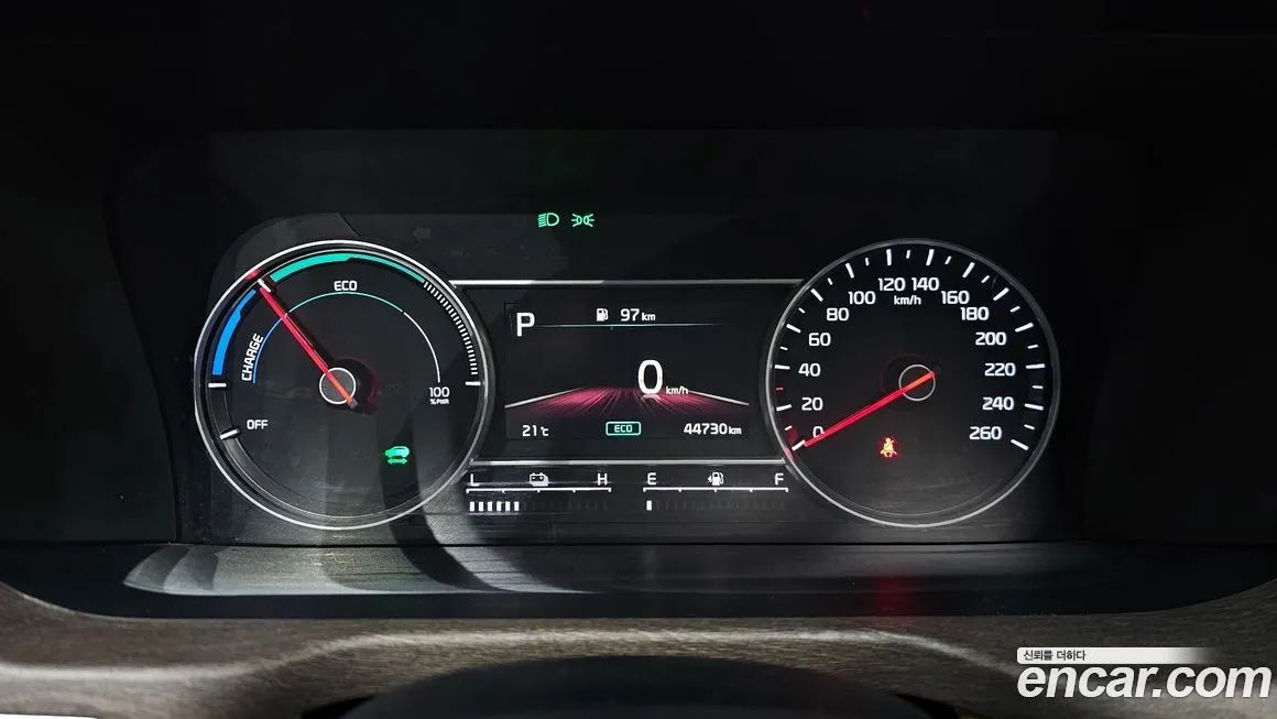Kia Sorento — фото 10