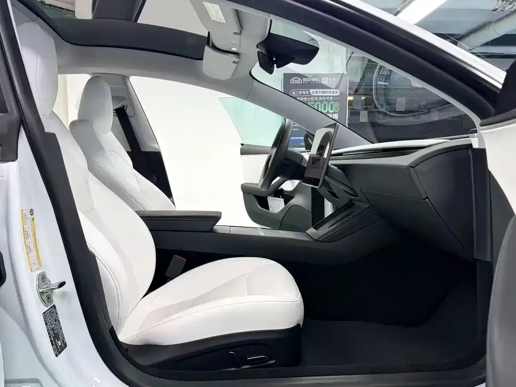 Tesla Model 3 2024 из CN, фото 5