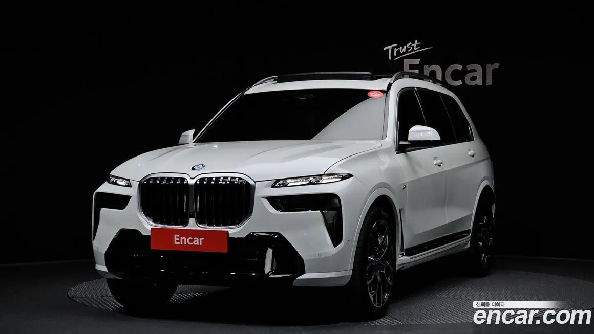 BMW X7 — фото 1