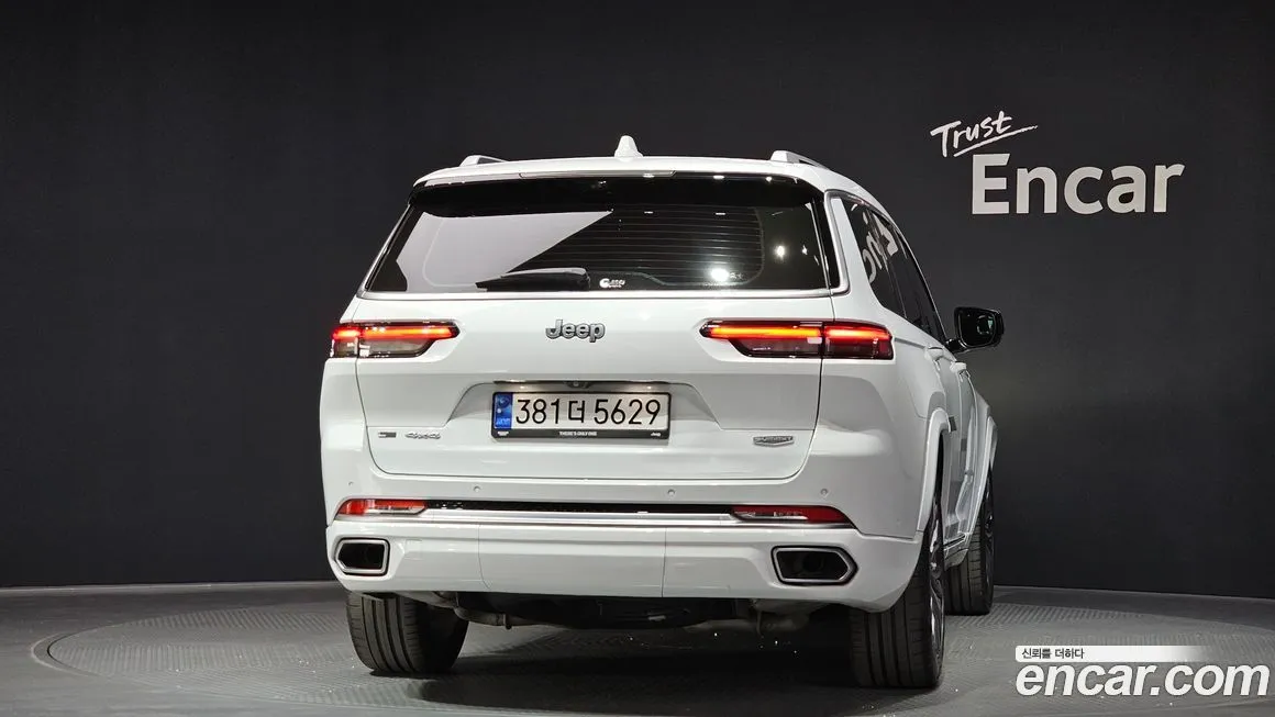 Jeep Cherokee — фото 2
