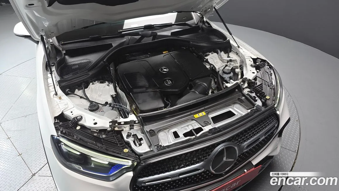 Mercedes-Benz GLC-Class 2024 из KR, фото 2
