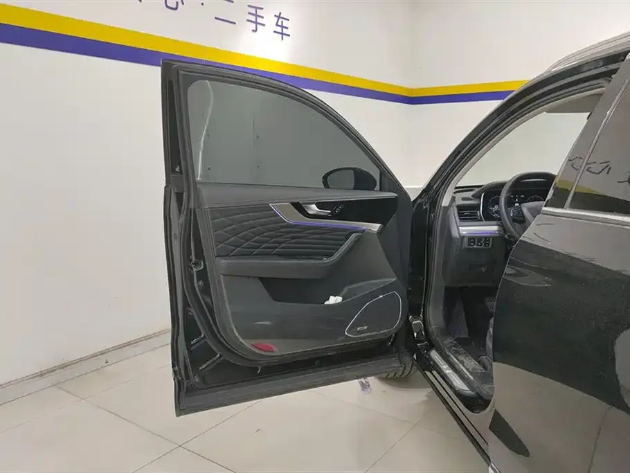 Hongqi HS5 2023 из CN, фото 4