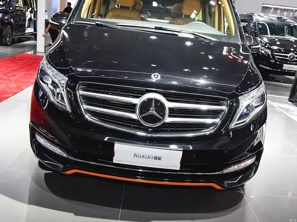 Mercedes-Benz V-Class 2022 из CN, фото 2
