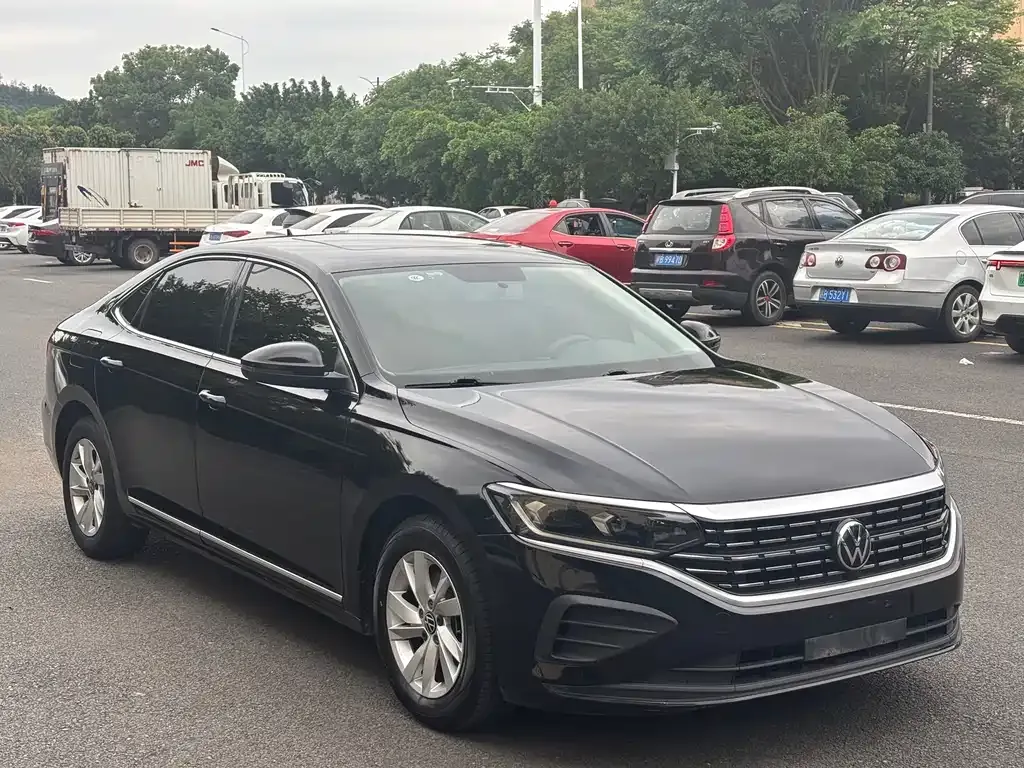 Volkswagen Passat 2022 из CN, фото 10