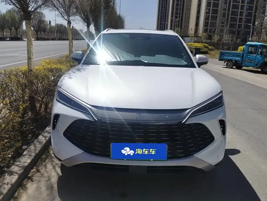 BYD L DM-i — фото 6