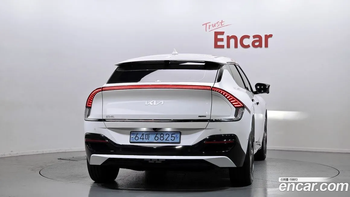 Kia EV6 — фото 7