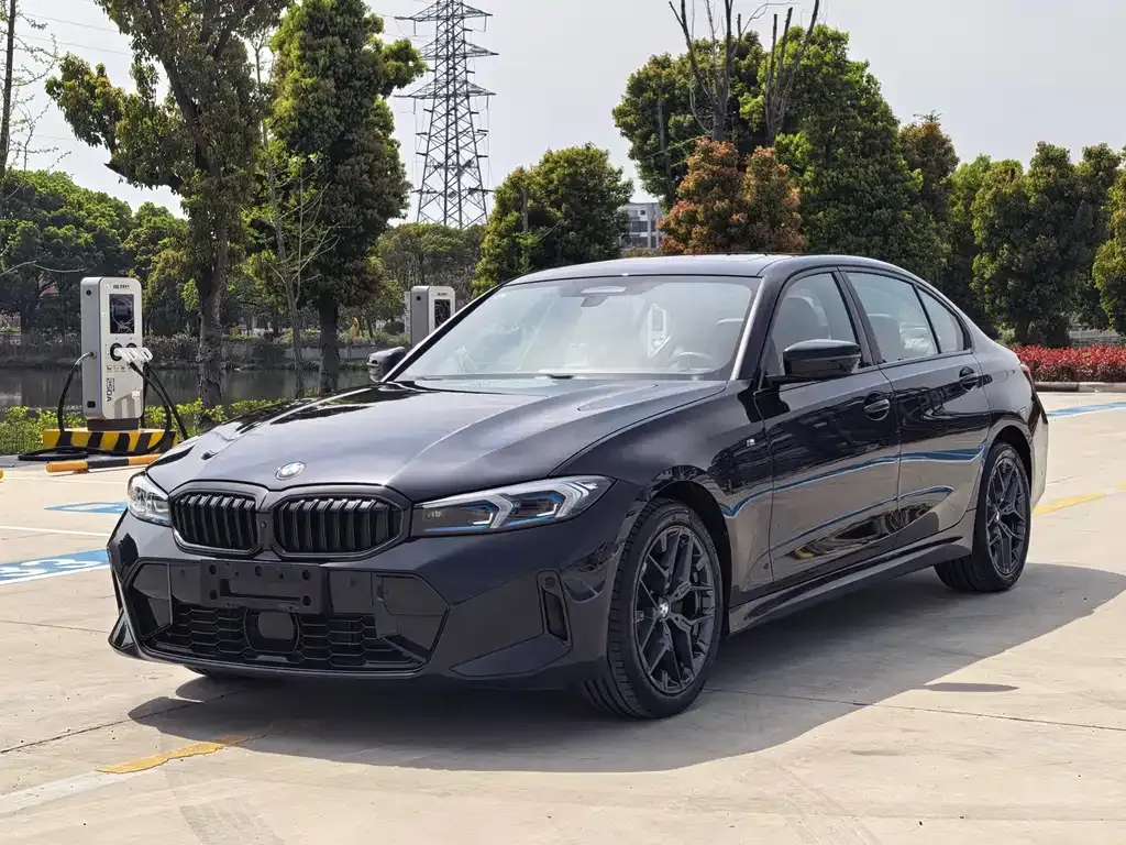 BMW 3 Series 2024 из CN, фото 1