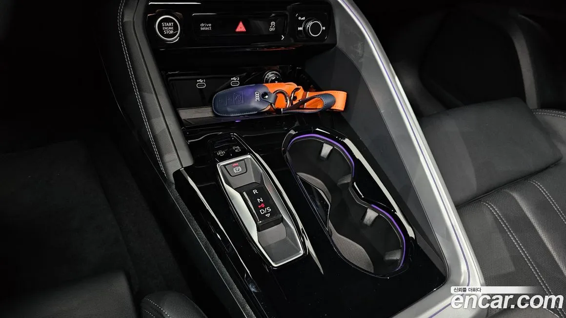 Audi Q5 2025 из KR, фото 6