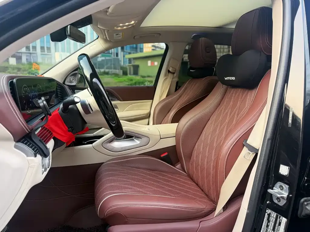Mercedes-Benz GLS — фото 6