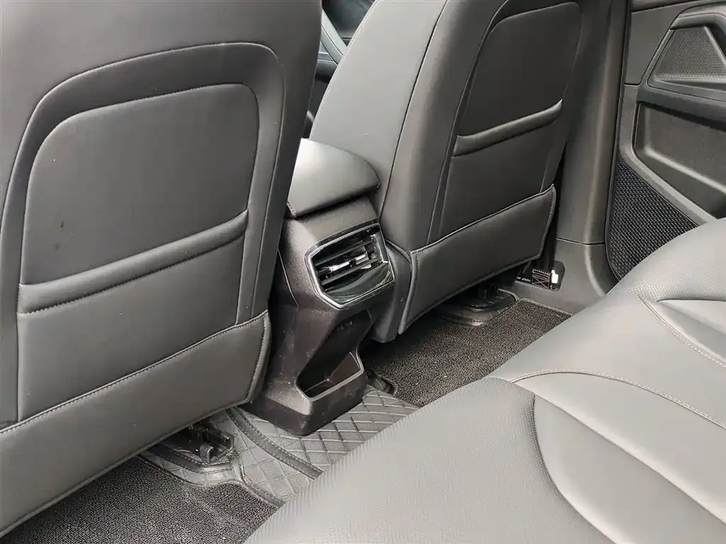Roewe RX5 New Energy 2024 из CN, фото 2